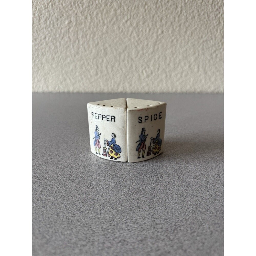 Vintage Japan Ceramic Pepper & Spice Shaker Set Colonial Dutch Couple 2” MCM